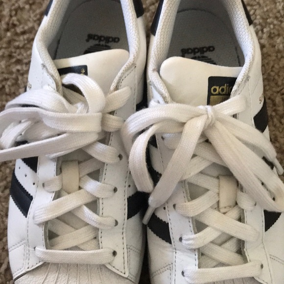 Classic Adidas Superstars - Picture 5 of 7